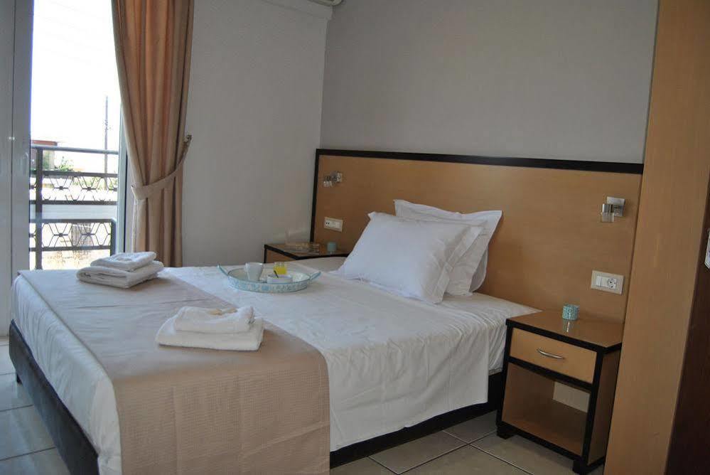 Theofilos City Hotel Ханья Экстерьер фото
